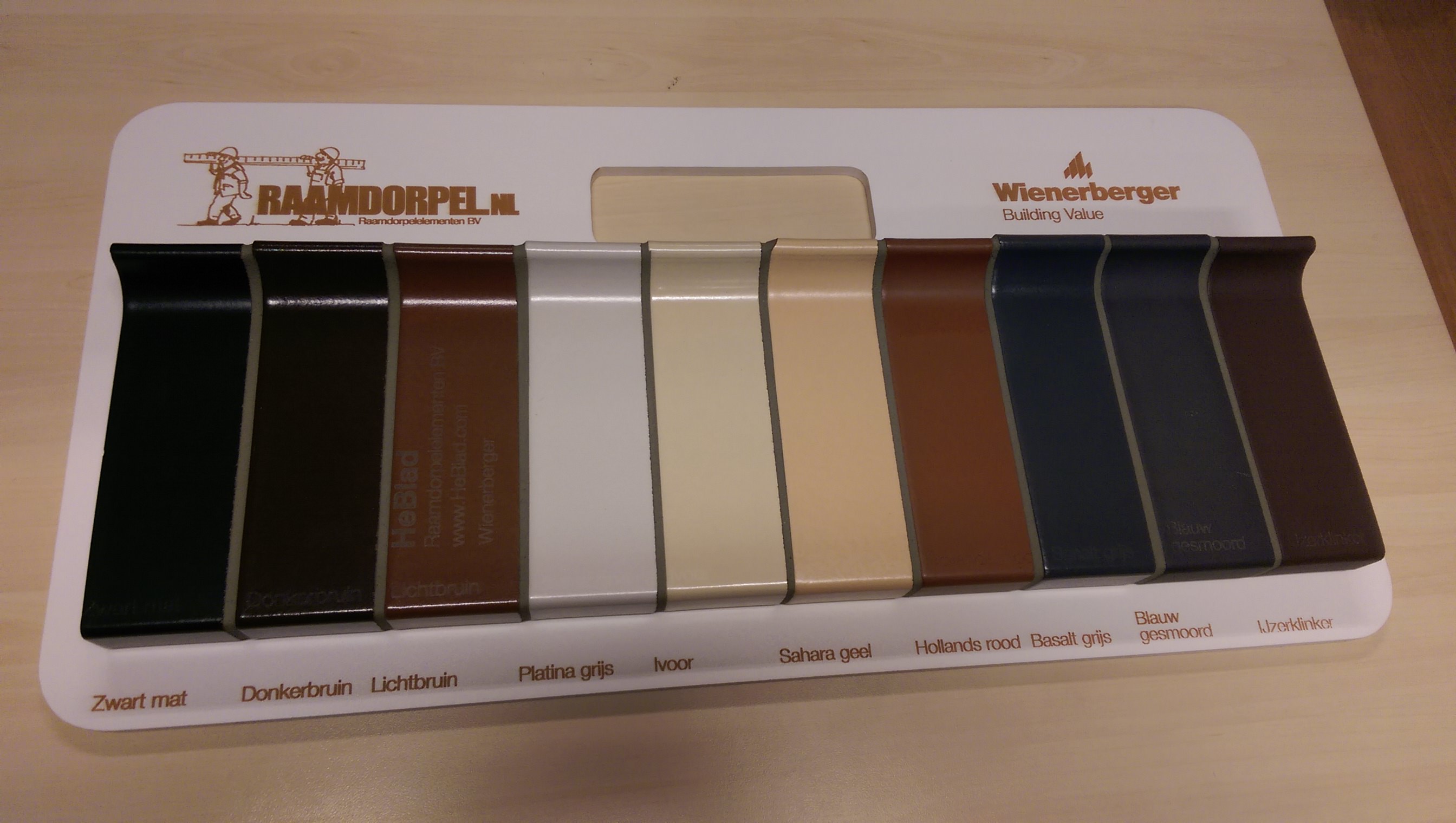 Color-Line muurafdekker